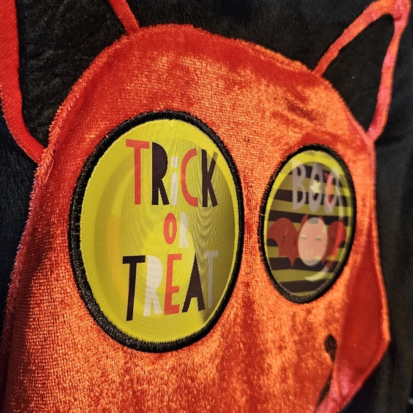 AS NEW 2nd of 2 matching 2-3 yrs Halloween onesie costume, red, holographic eyes - Picture 5 of 14